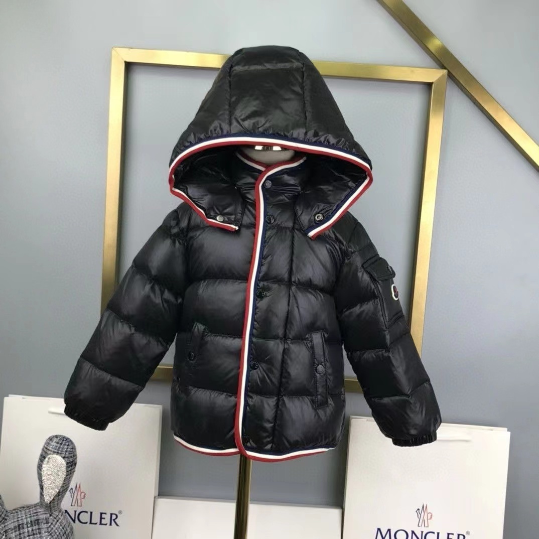 詳細な写真と価格については私に連絡してください。