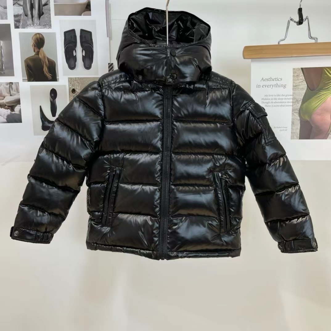 詳細な写真と価格については私に連絡してください。