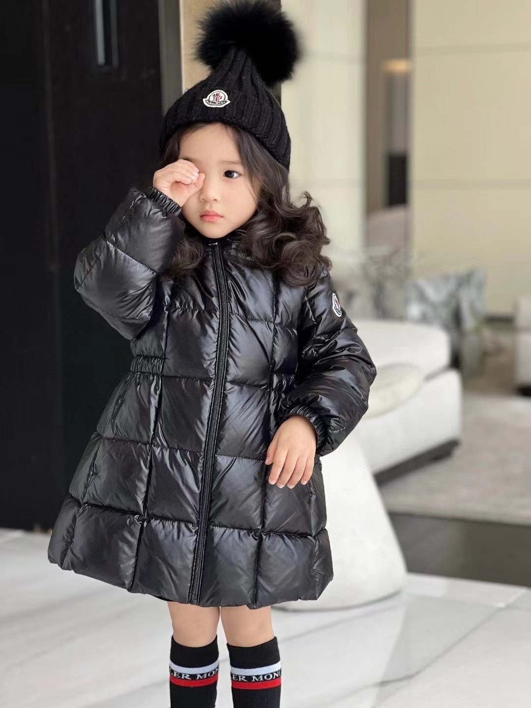 詳細な写真と価格については私に連絡してください。