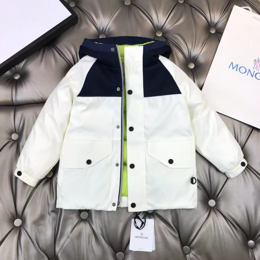 詳細な写真と価格については私に連絡してください。