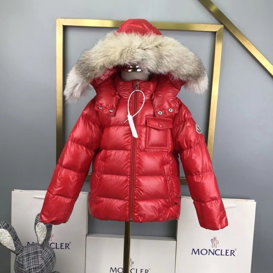 詳細な写真と価格については私に連絡してください。