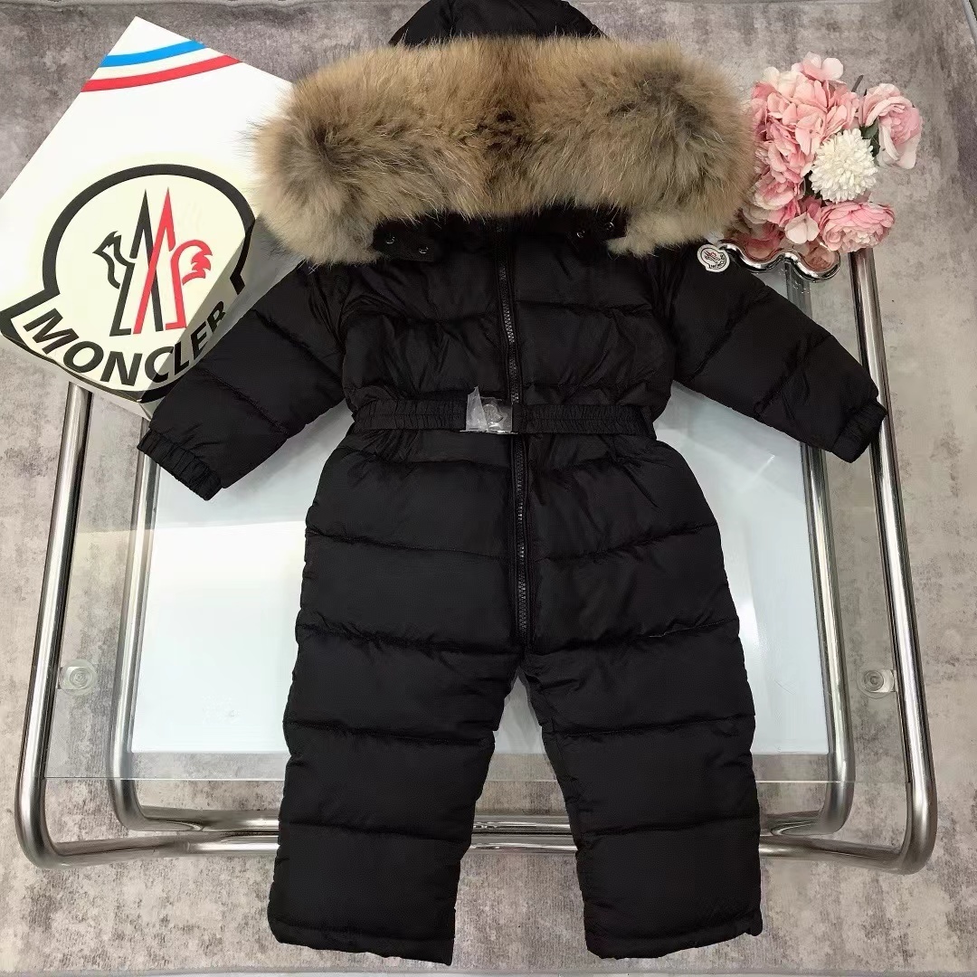 詳細な写真と価格については私に連絡してください。