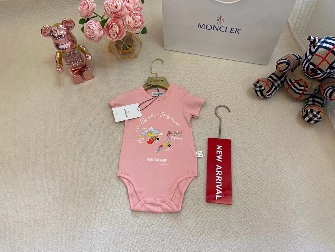 詳細な写真と価格については私に連絡してください。