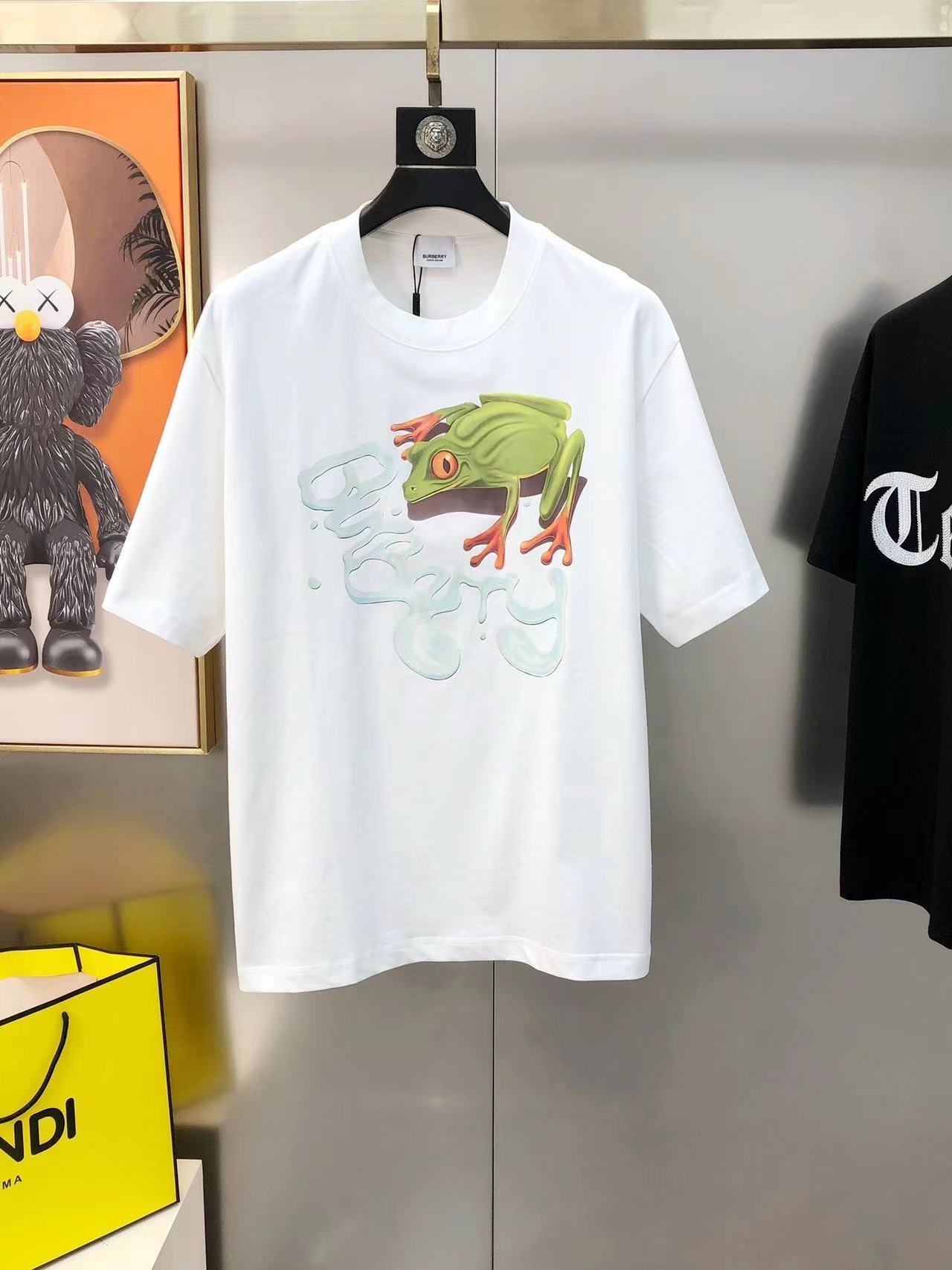 詳細な写真と価格については私に連絡してください