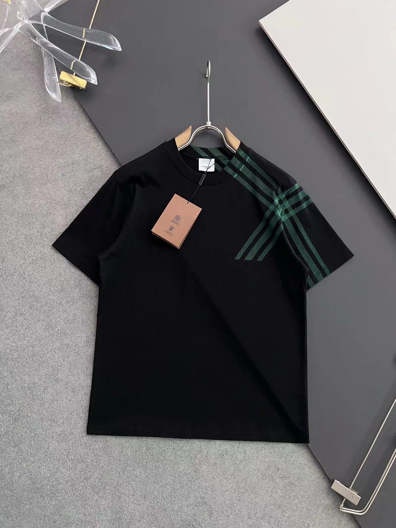 詳細な写真と価格については私に連絡してください