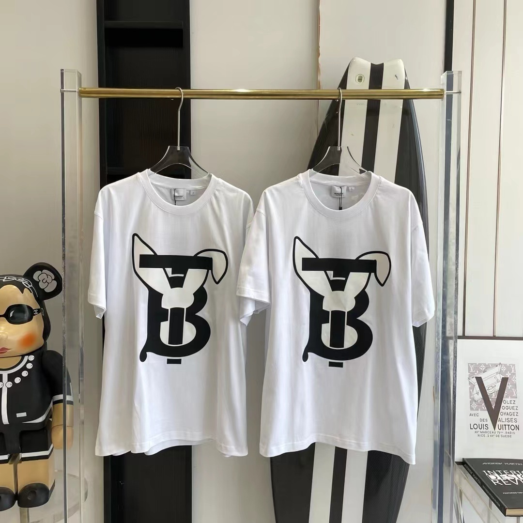 詳細な写真と価格については私に連絡してください