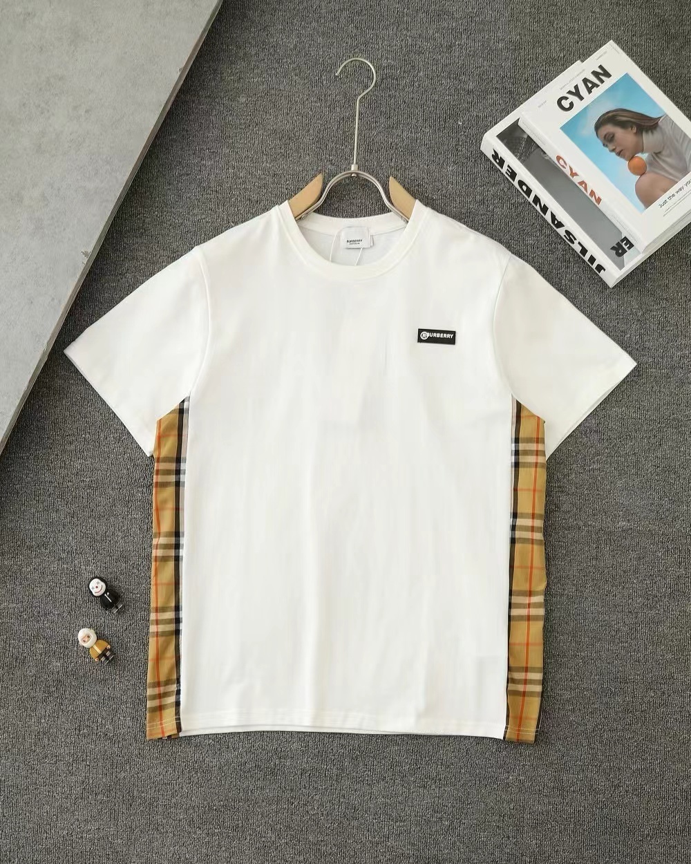 詳細な写真と価格については私に連絡してください