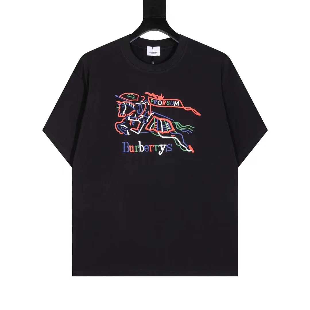 詳細な写真と価格については私に連絡してください