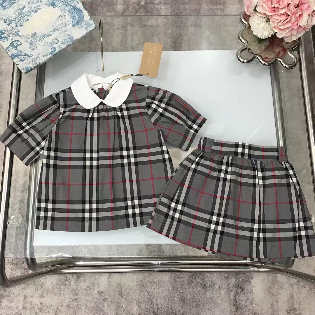 詳細な写真と価格については私に連絡してください。