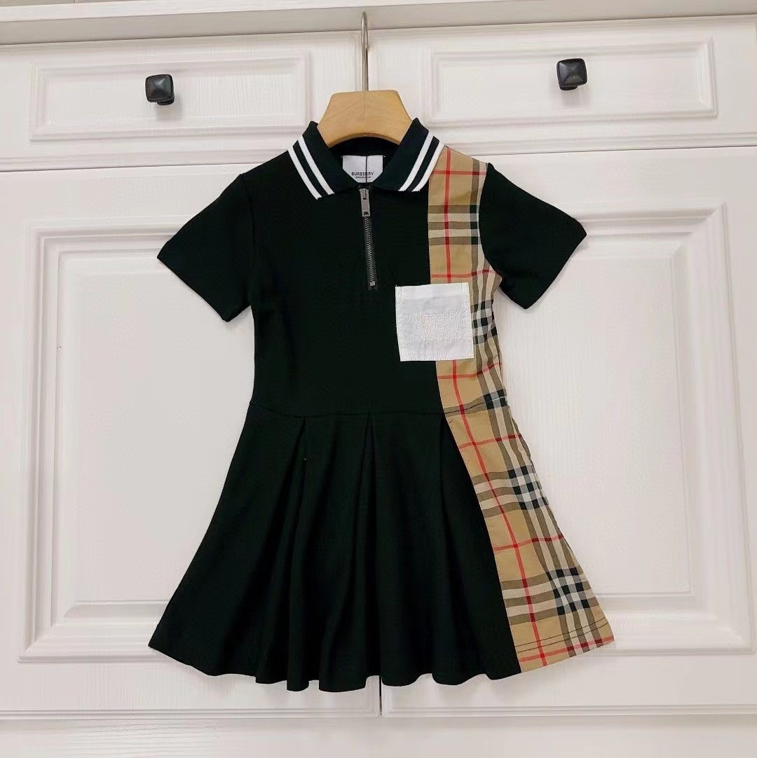 詳細な写真と価格については私に連絡してください。