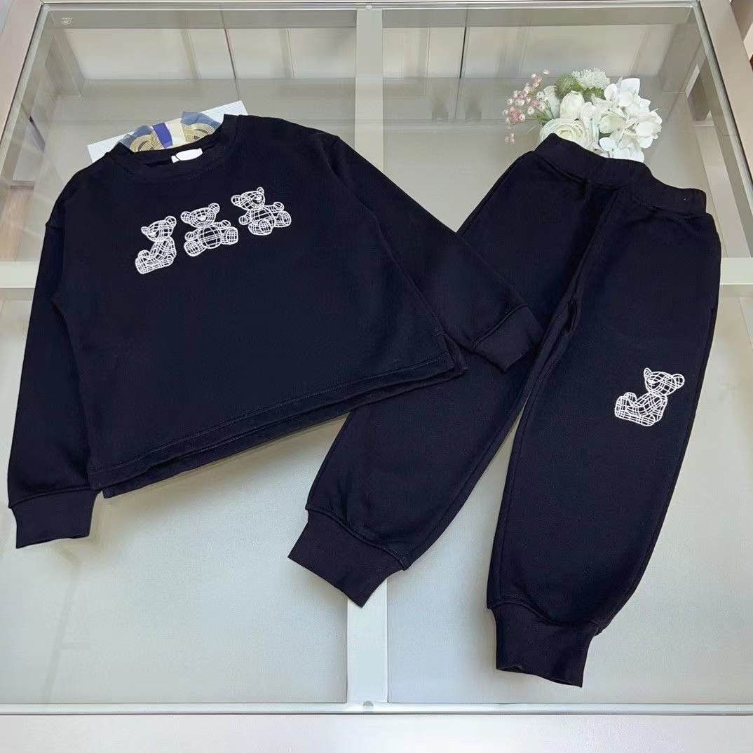 詳細な写真と価格については私に連絡してください。