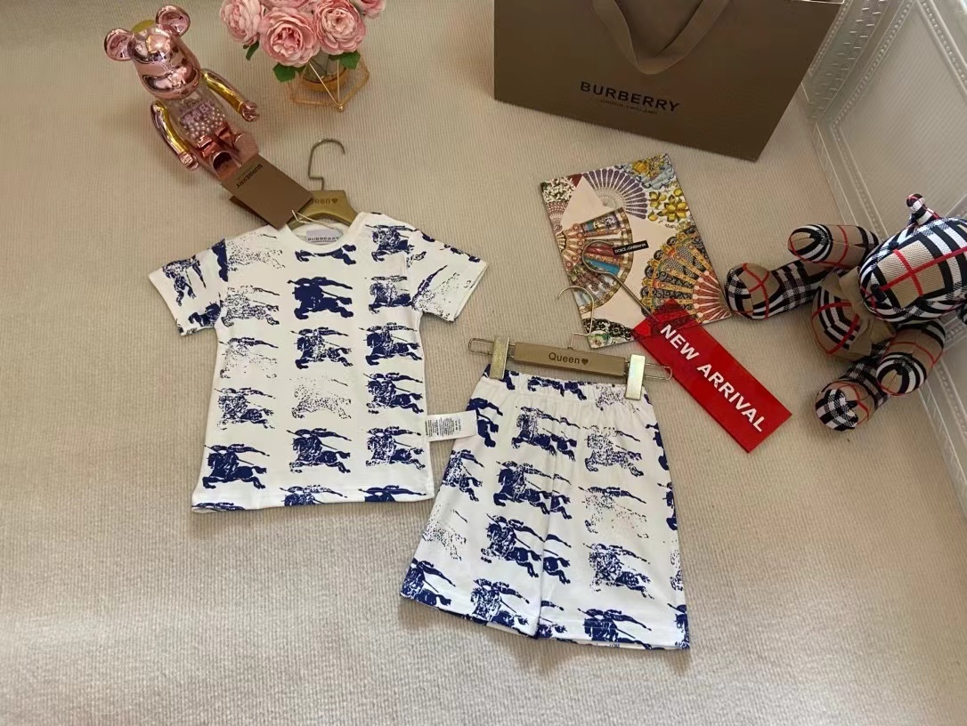 詳細な写真と価格については私に連絡してください。