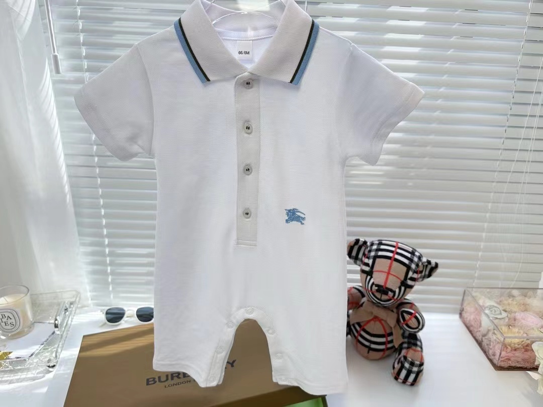 詳細な写真と価格については私に連絡してください。