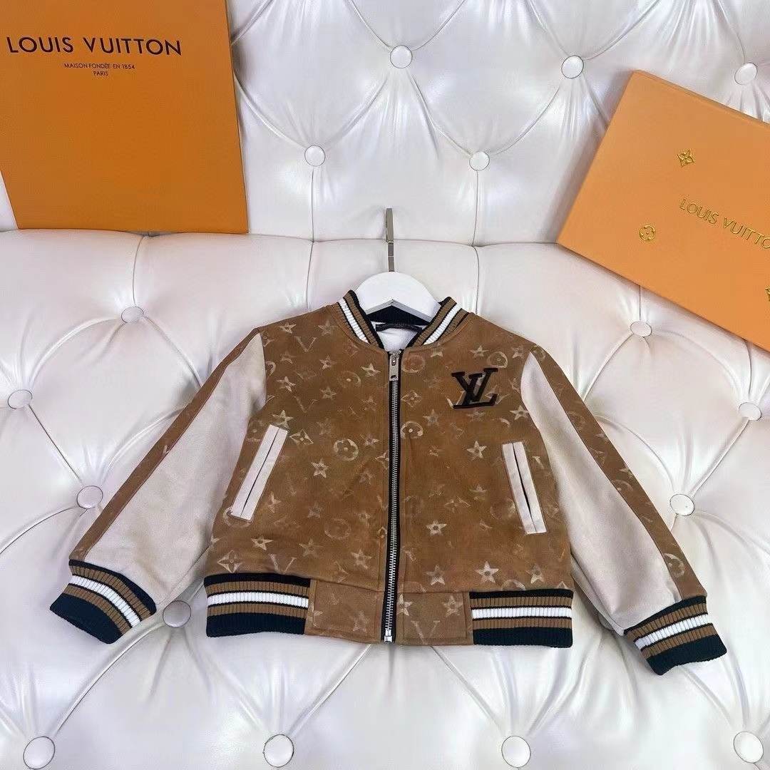 詳細な写真と価格については私に連絡してください