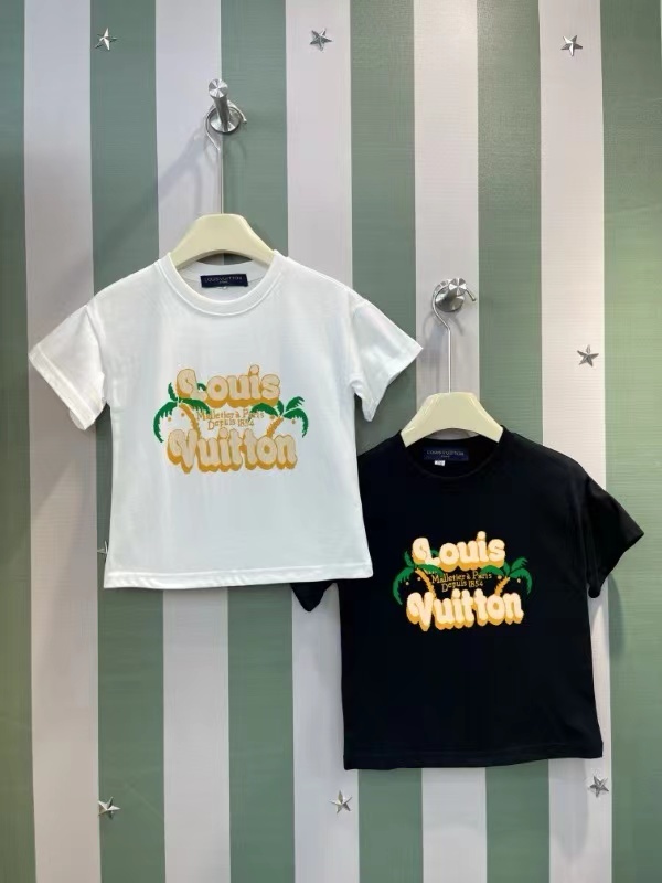 詳細な写真と価格については私に連絡してください