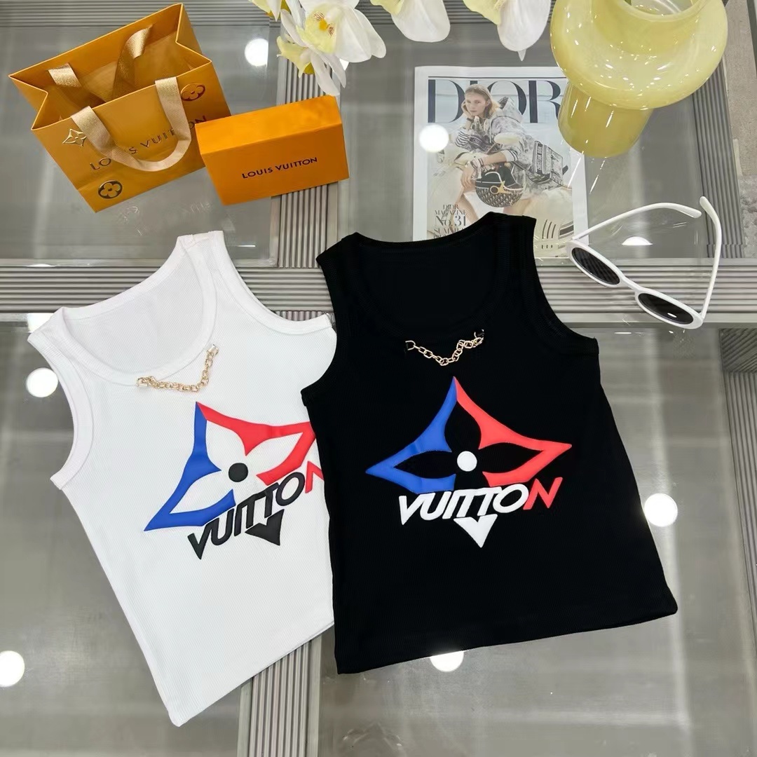 詳細な写真と価格については私に連絡してください