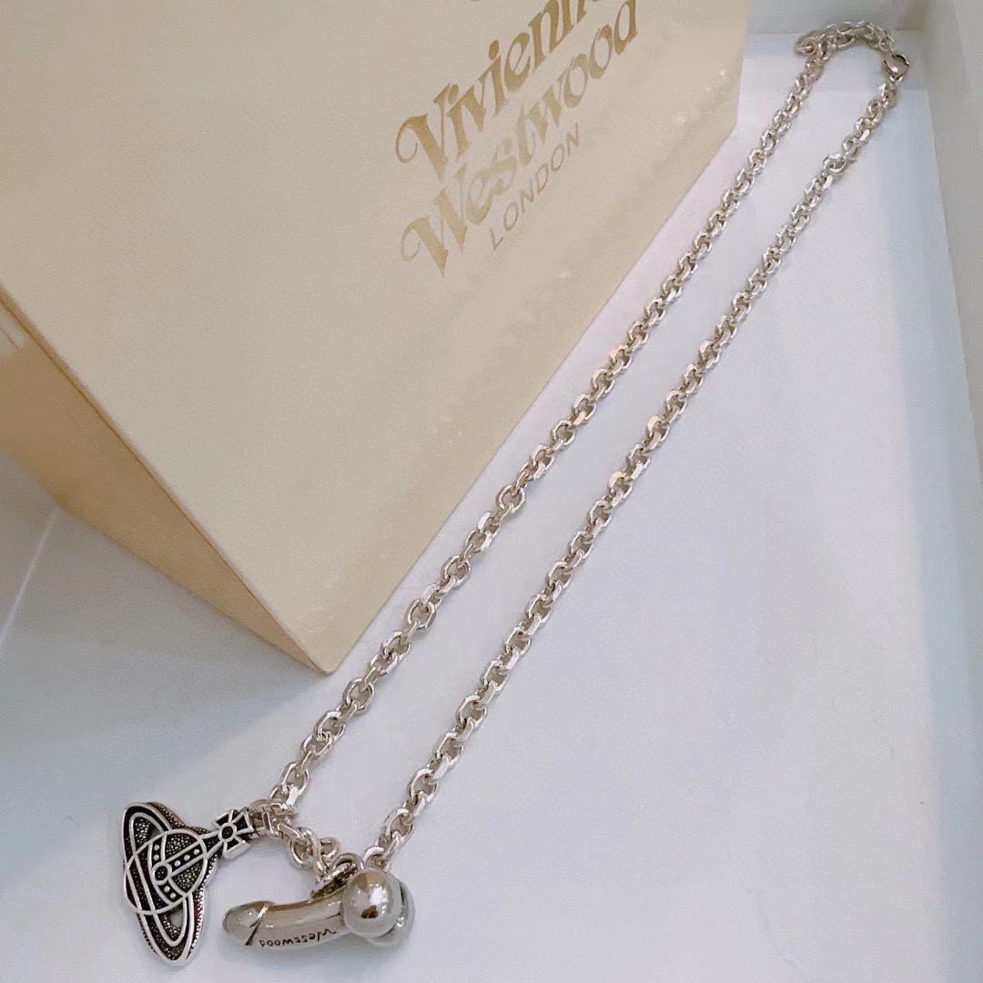 詳細な写真と価格については私に連絡してください。