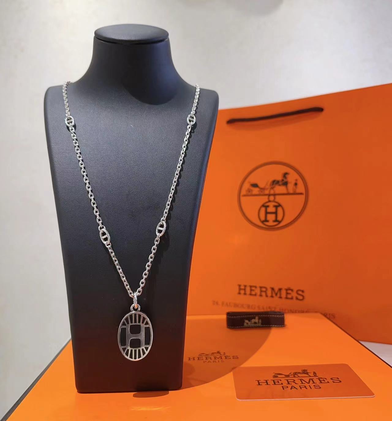 男性ネックレス