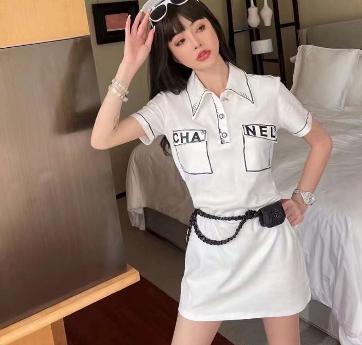 詳細な写真と価格については私に連絡してください。