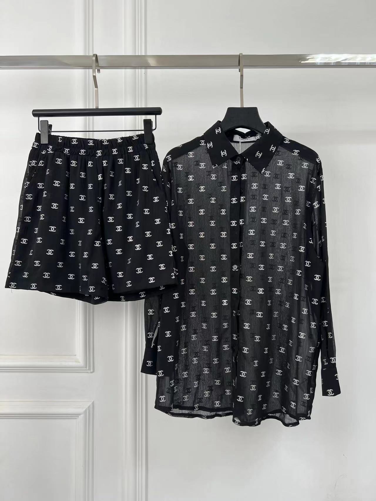 詳細な写真と価格については私に連絡してください。