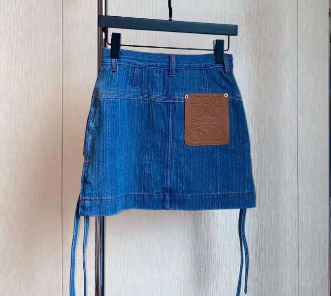 詳細な写真と価格については私に連絡してください。