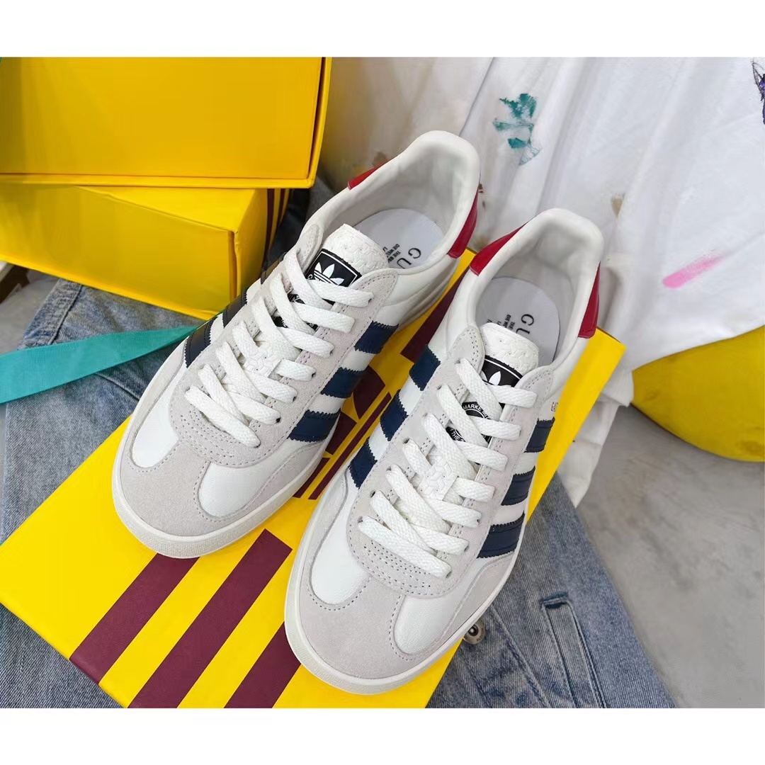 詳細な写真と価格については私に連絡してください。