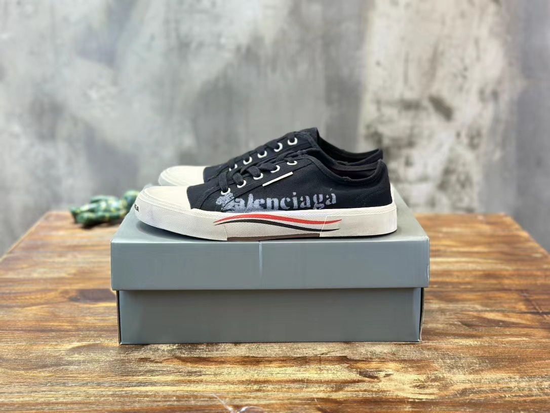 詳細な写真と価格については私に連絡してください。