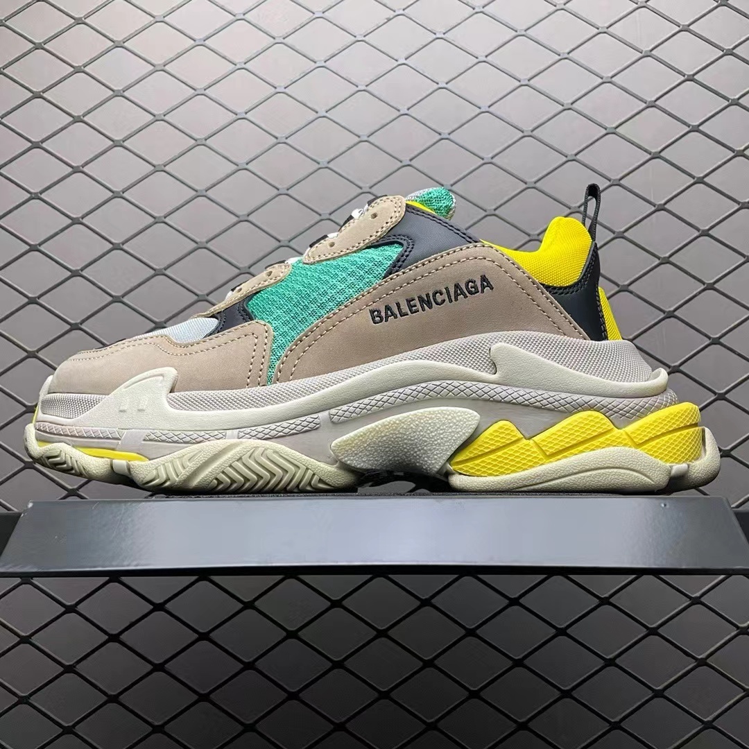 詳細な写真と価格については私に連絡してください。