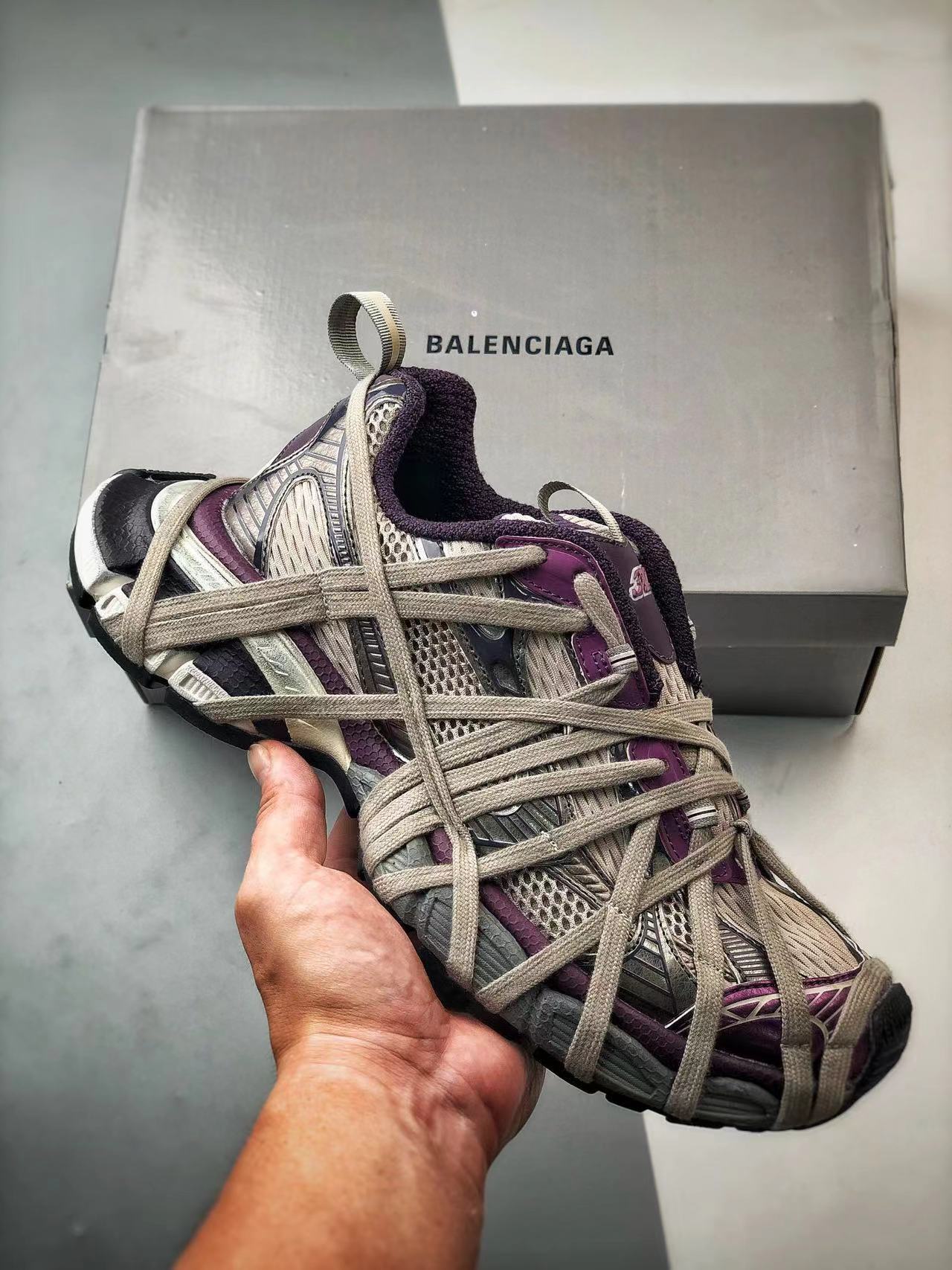 詳細な写真と価格については私に連絡してください。