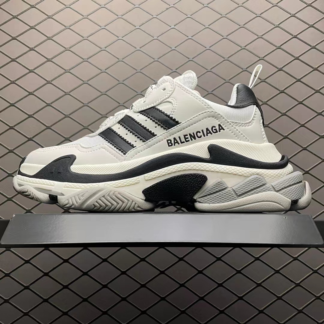 詳細な写真と価格については私に連絡してください。