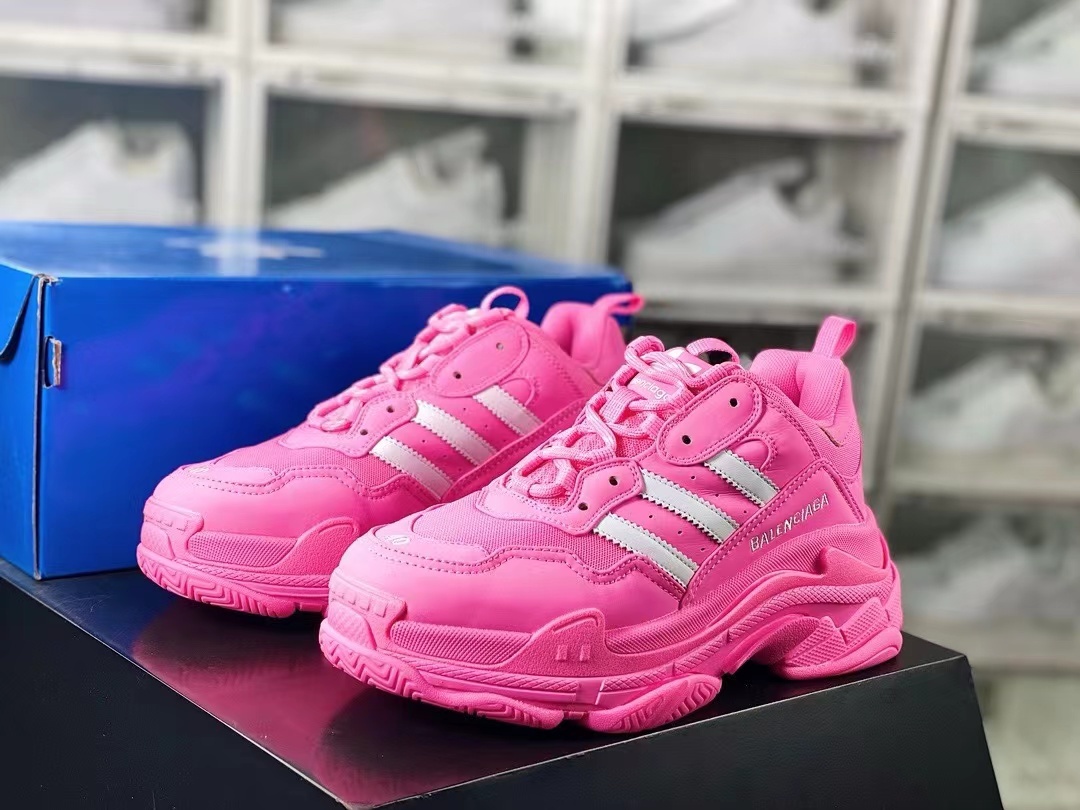 詳細な写真と価格については私に連絡してください。