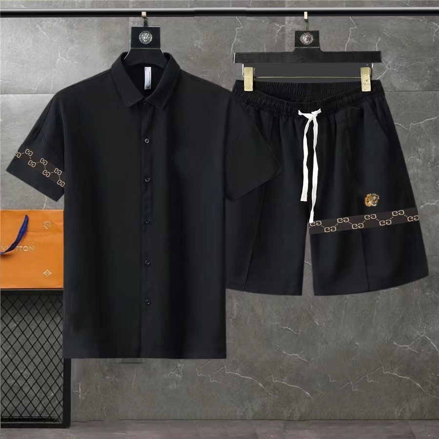 詳細な写真と価格については私に連絡してください。