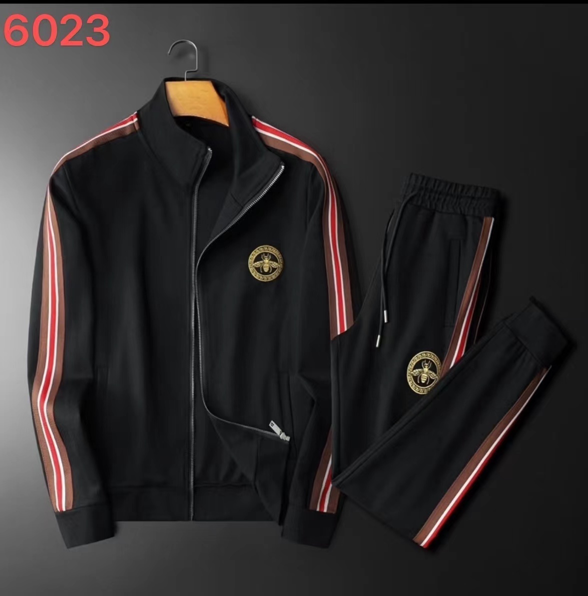 詳細な写真と価格については私に連絡してください。