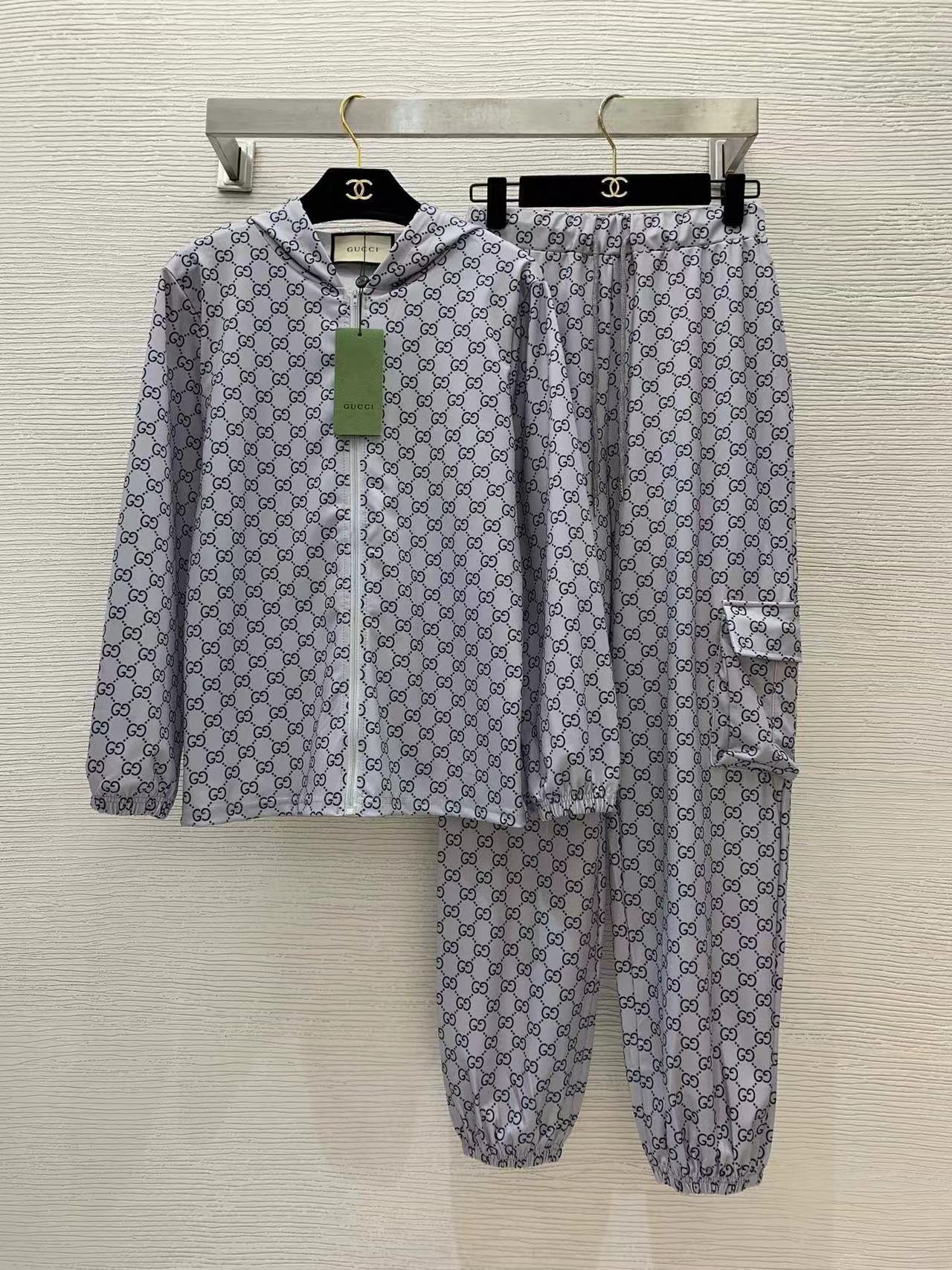 詳細な写真と価格については私に連絡してください。