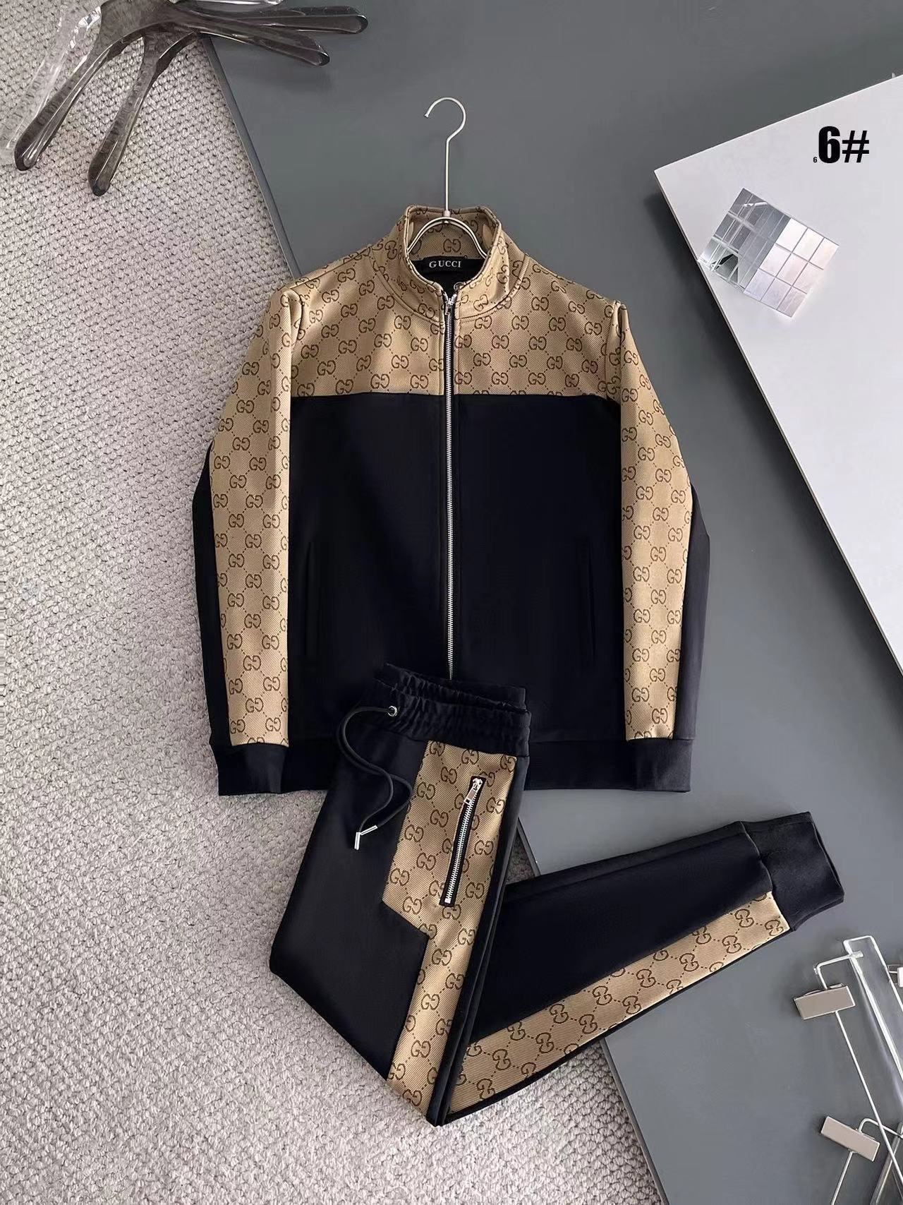 詳細な写真と価格については私に連絡してください。