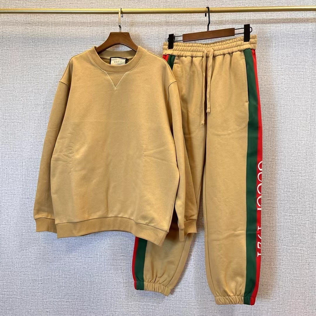 詳細な写真と価格については私に連絡してください。