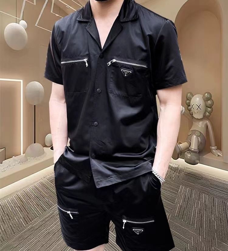 詳細な写真と価格については私に連絡してください。