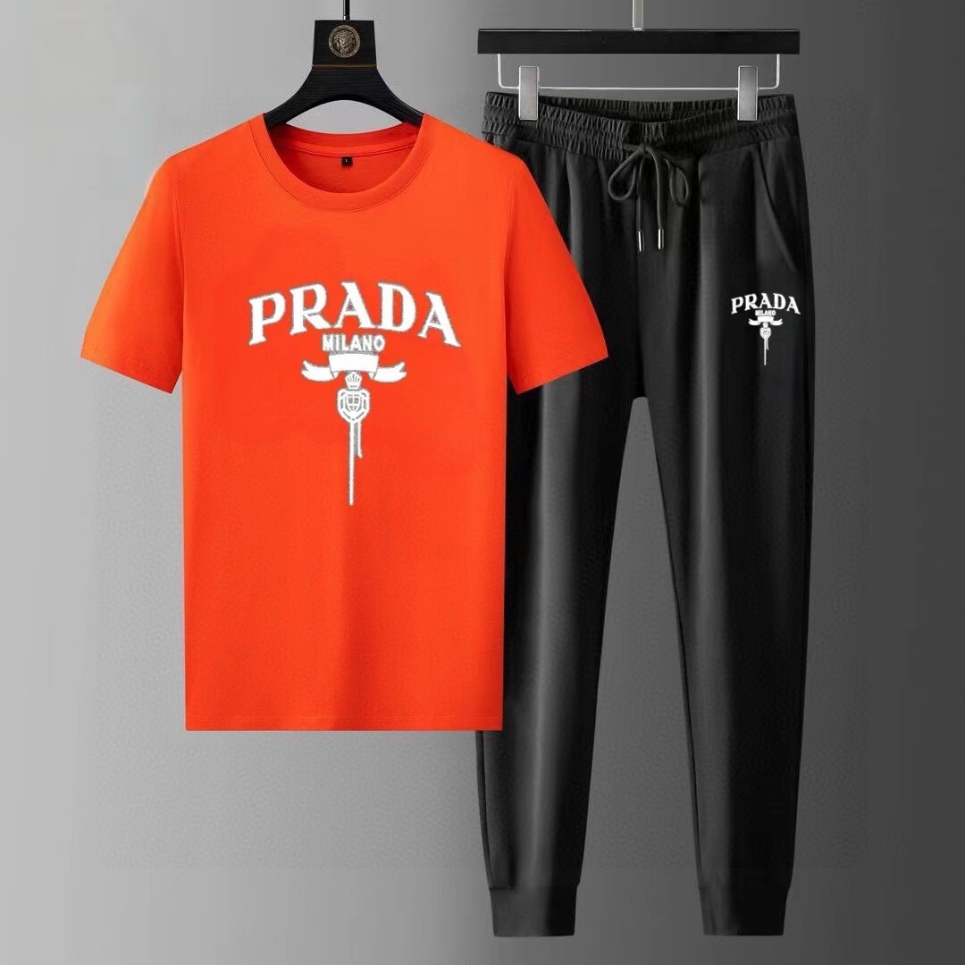 詳細な写真と価格については私に連絡してください。