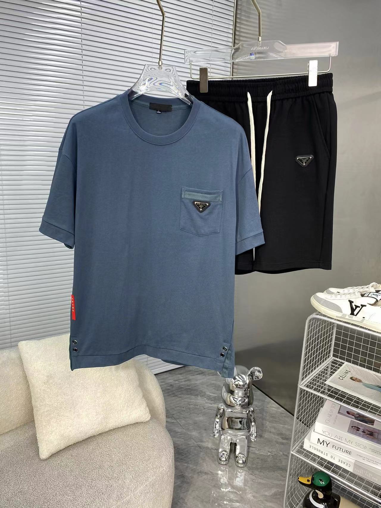 詳細な写真と価格については私に連絡してください。