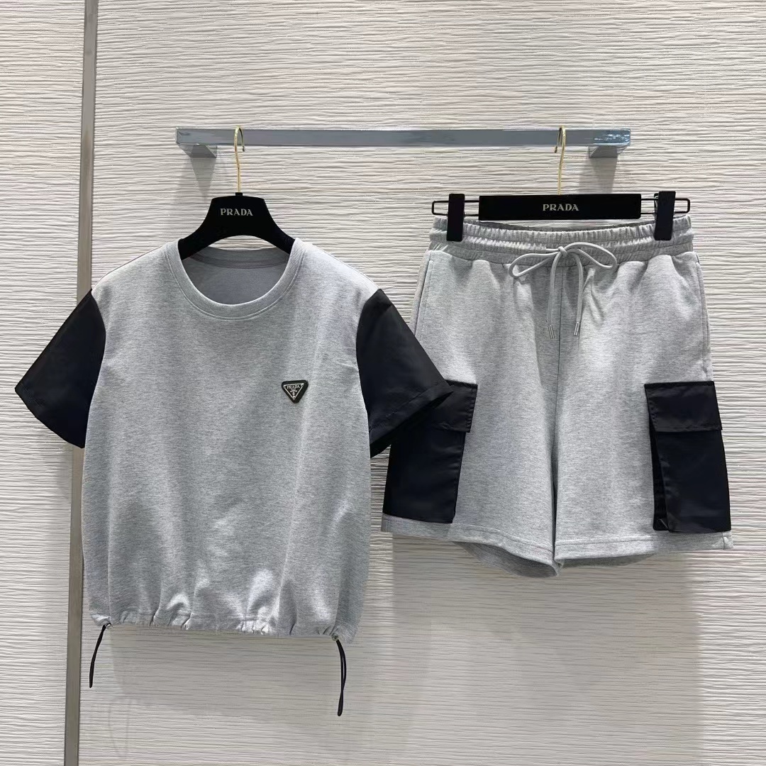 詳細な写真と価格については私に連絡してください。