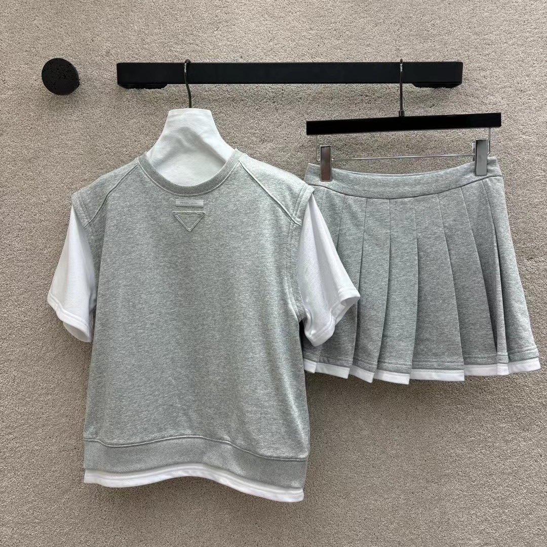 詳細な写真と価格については私に連絡してください。