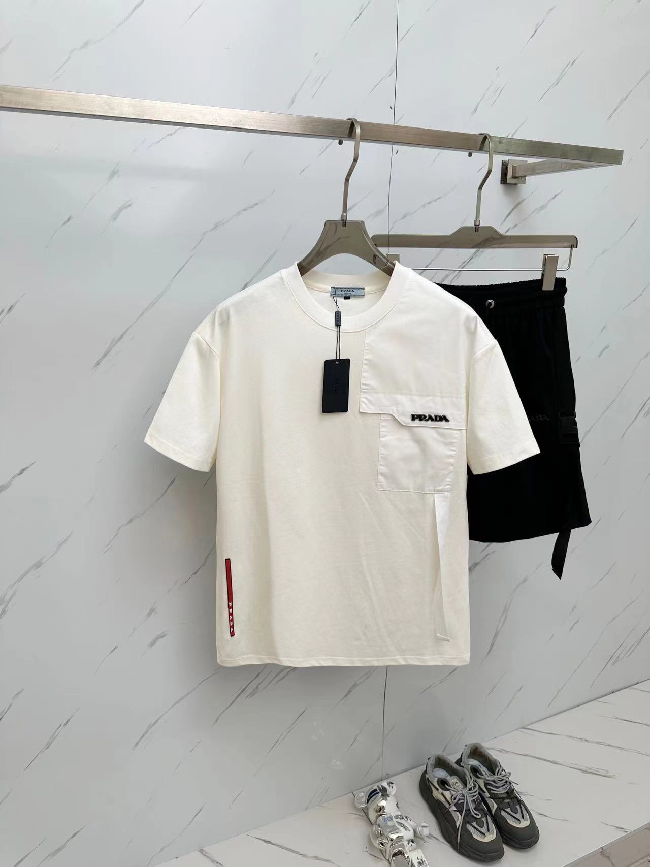 詳細な写真と価格については私に連絡してください。