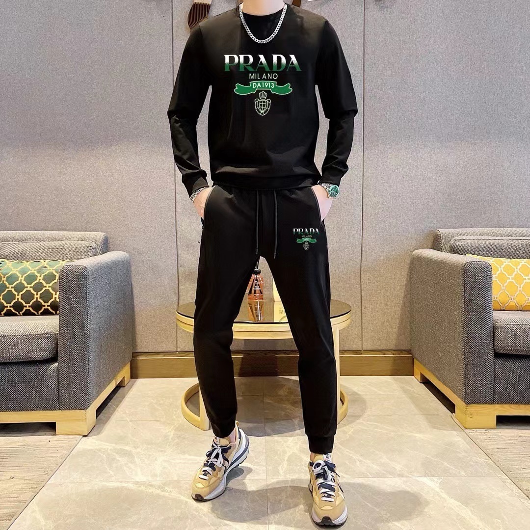 詳細な写真と価格については私に連絡してください。