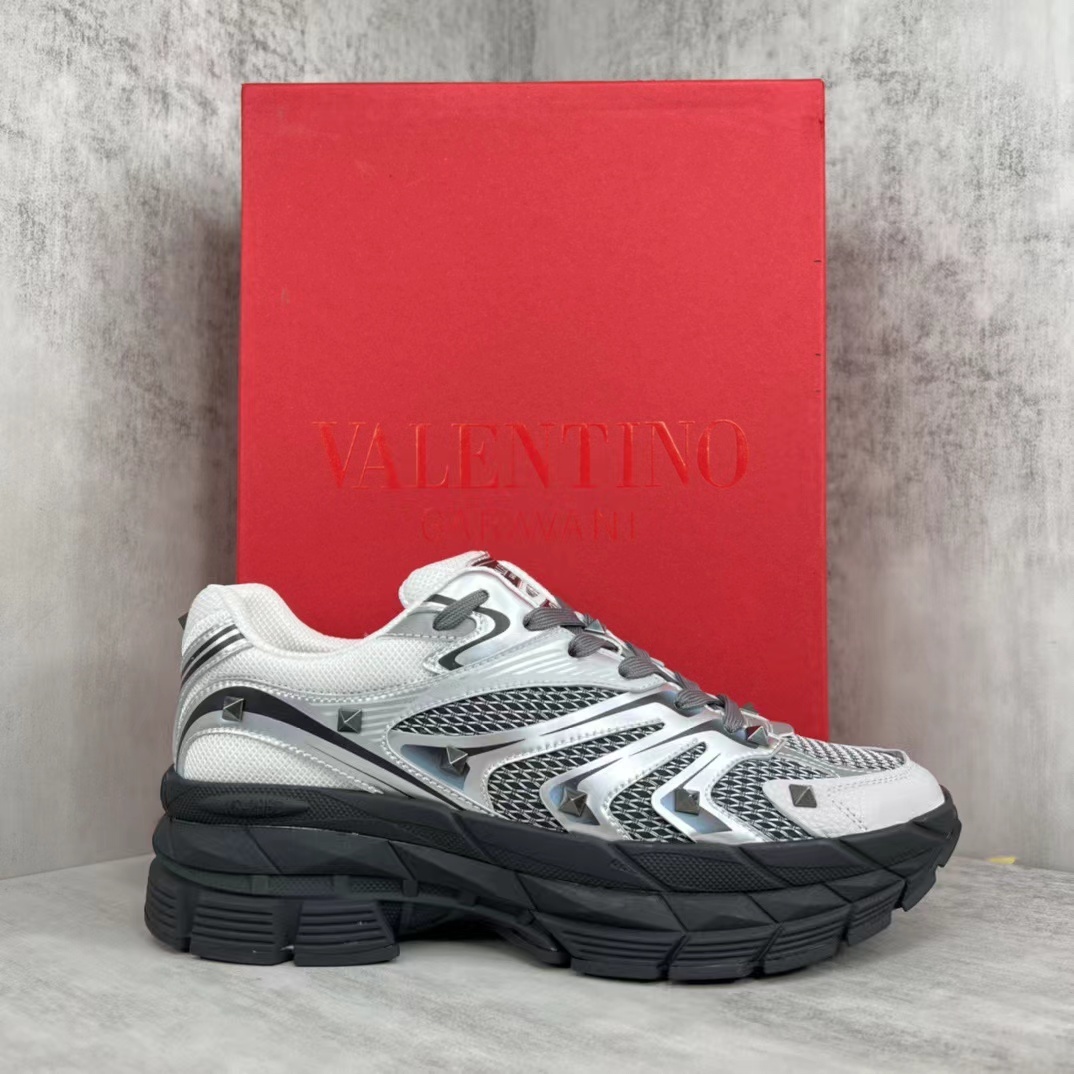 詳細な写真と価格については私に連絡してください。