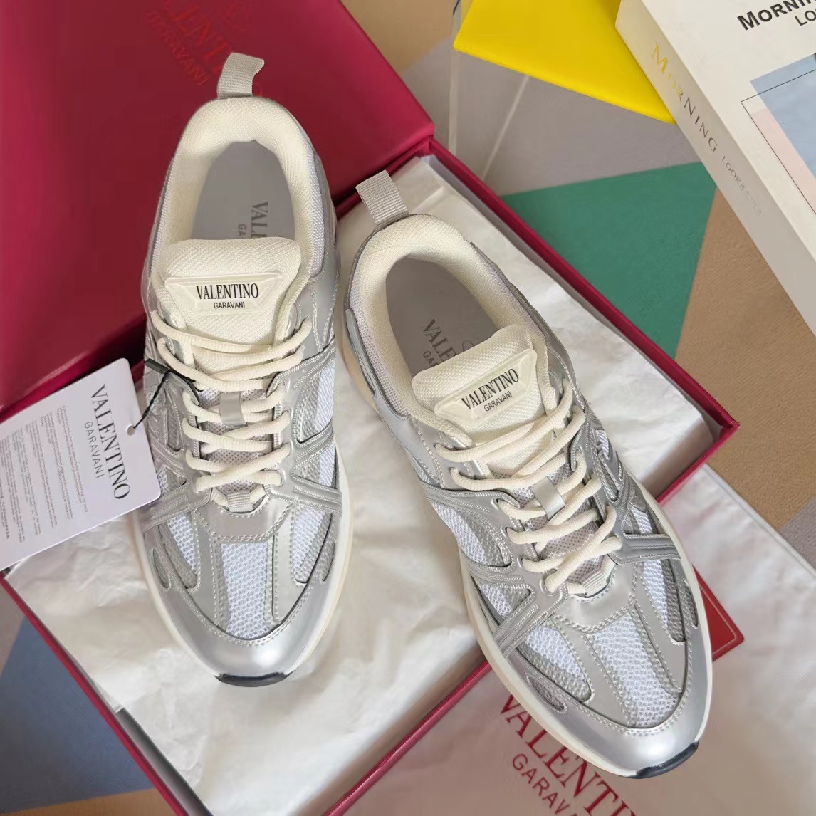 詳細な写真と価格については私に連絡してください。