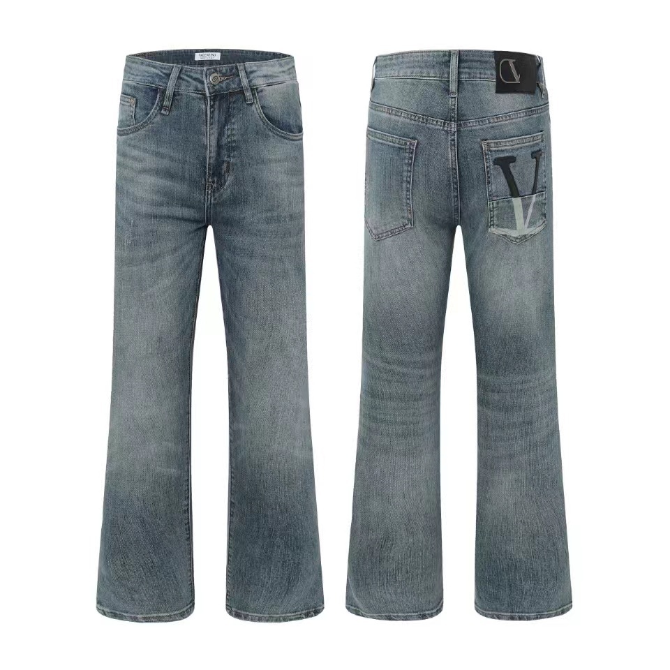 詳細な写真と価格については私に連絡してください。