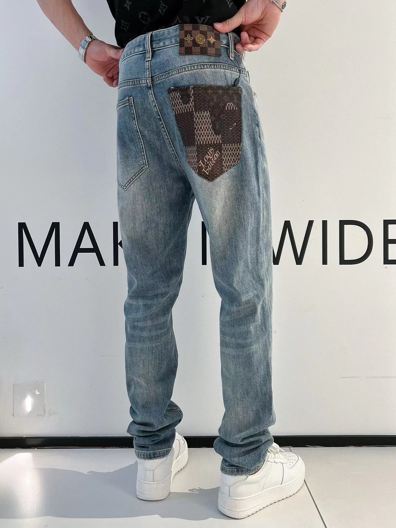 詳細な写真と価格については私に連絡してください。