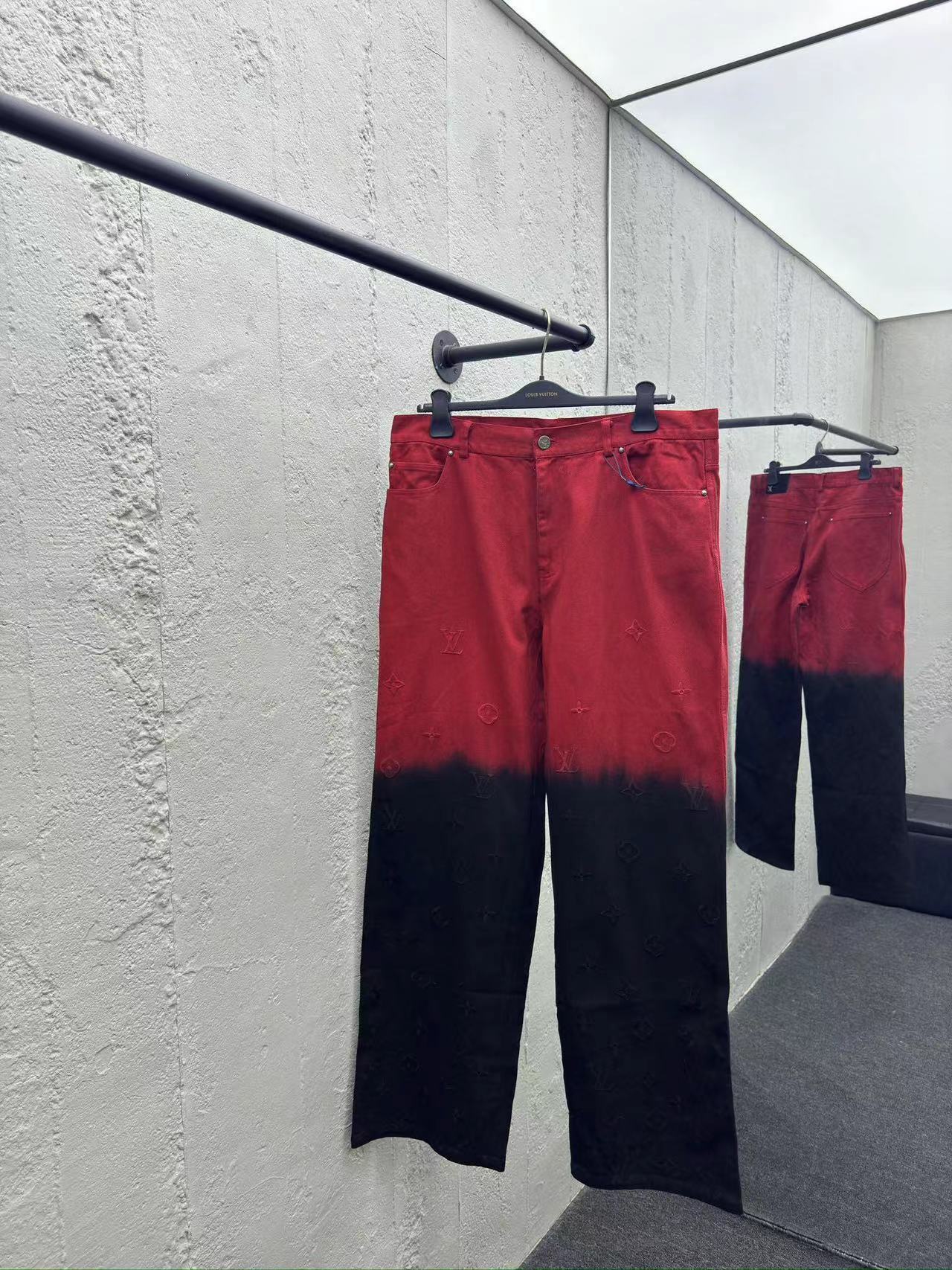 詳細な写真と価格については私に連絡してください。