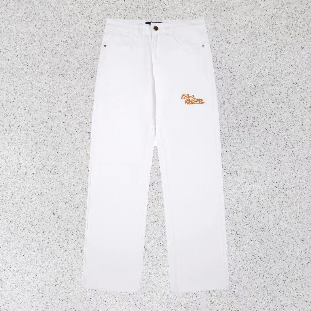 詳細な写真と価格については私に連絡してください。