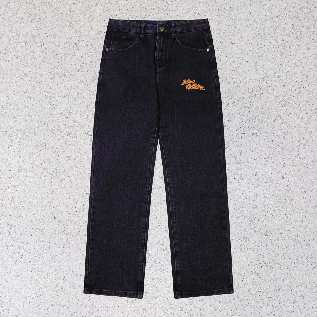 詳細な写真と価格については私に連絡してください。